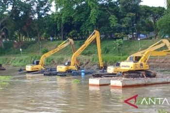 PJT 1 sebut "flushing" tingkatkan daya tampung air di bendungan