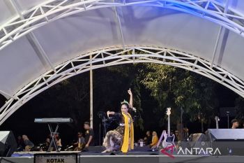 Kabupaten Cirebon manfaatkan Taman Parkir Sumber untuk panggung rakyat