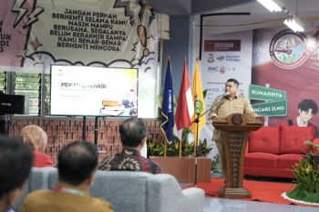 Wali Kota Makassar minta ASN punya karya buku memperkuat literasi
