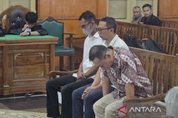 JPU KPK tuntut tiga terdakwa kasus suap di DJKA enam tahun penjara
