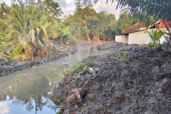 DLHP Ambon berhasil angkut 70 ton sampah dari Sungai Waiheru cegah bencana hidrometeorologi