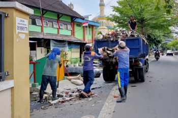 PUPR Kota Mataram optimalkan pengangkutan sampah di tengah penyesuaian BBM