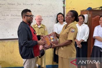Filep Wamafma soroti efektivitas anggaran pendidikan di Papua
