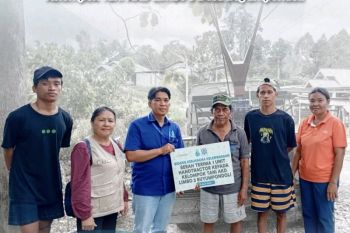 Poso Energy serahkan bantuan Handtraktor pada kelompok tani AKD Limbo 3 Desa Buyumpondoli