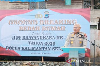 Polda Kalsel bedah dua unit rumah warga kurang mampu di Banjarbaru