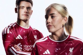 Liverpool pakai jersi kandang terbaru pada laga penutup musim ini
