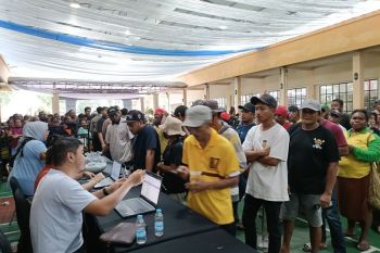Arus balik Lebaran penumpang kapal di Biak Numfor mulai meningkat