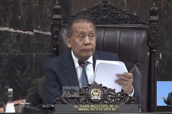 Rapat Paripurna DPR menyetujui evaluasi perubahan kedua Prolegnas 2026