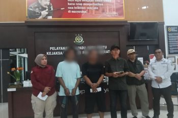 Tim Kejati Sumbar amankan DPO pencuri sawit di Pasaman Barat