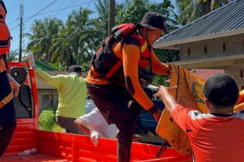 Tim SAR gabungan evakuasi pria hanyut di Sungai Batang Bangko Sumut