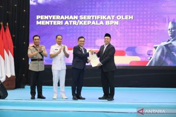 Menteri ATR/BPN serahkan sertifikat hak pakai aset Lemhannas RI