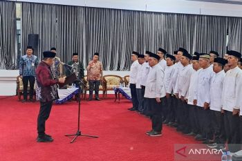 Bupati HST lantik pengurus LPTQ HST periode 2026-2031