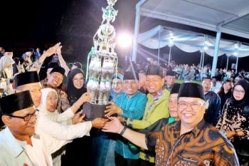 Bosar Maligas juara umum MTQ Simalungun, tiga peserta umroh