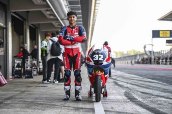 Pembalap Indonesia Kiandra Ramadhipa sudahi Moto3 Junior Catalunya 2026 di tempat keenam