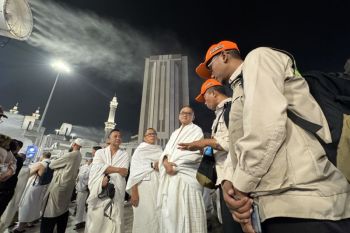 Menhaj apresiasi petugas layani jamaah sehingga lansia bisa beribadah