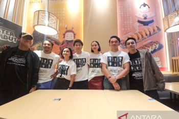 Pemeran Film Monster Pabrik Rambut sapa penggemar di Yogyakarta