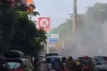 Angkot trayek 16 hangus terbakar di Jalan Sudirman Kota Bogor