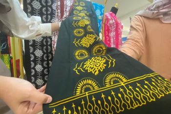 Batik Les Plank khas Bengkulu yang terinspirasi dari ornamen rumah adat