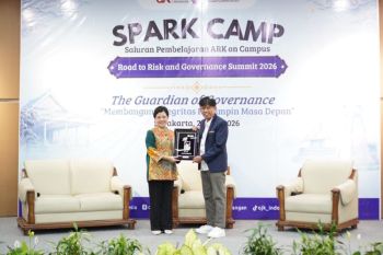 OJK dan UMS tekankan integritas pemimpin masa depan melalui SPARK CAMP