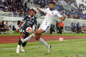 Arema tutup musim dengan kemenangan atas PSIM 3-1