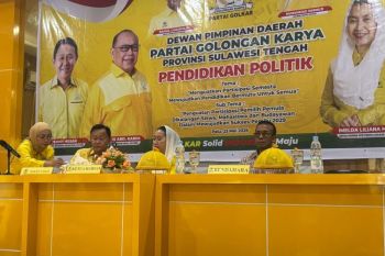 Partai Golkar Sulteng berikan pendidikan politik di kalangan pemilih pemula