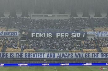Puluhan Ribu Bobotoh padati GBLA jelang laga penentu juara Persib