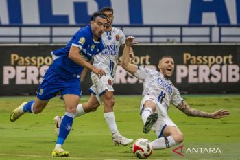 Persib hattrik juara Liga 1, Borneo runner up meski menang telak 7-1