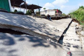 Pemkab Bekasi sesuaikan harga perkiraan proyek infrastruktur imbas BBM