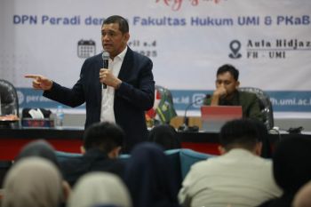 Ada penampakan hiu di Pantai Losari