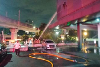 54 personel padamkan kebakaran di kedai kopi Poins Square Mall
