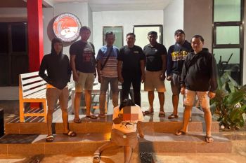 Jadi kurir sabu, IRT di Kolaka ditangkap - pemasoknya diburu polisi