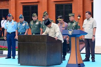 Prabowo resmikan Museum dan Perpustakaan Seskoad di Bandung