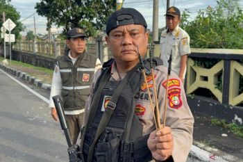 Polisi sita busur dan petasan saat bubarkan tawuran di Klender Jaktim