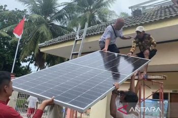 Pemkab Sumenep kembangkan PLTS di tiga kecamatan kepulauan