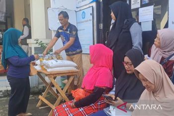 Bulog Bangka salurkan bantuan pangan jelang Idul Adha