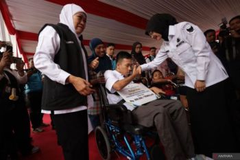Dari bantuan menuju martabat
