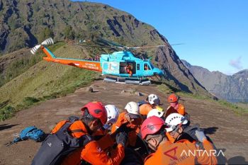 Malaysian hiker injured on Rinjani evacuated to Bali
