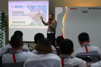 Polres Bekasi ajak buruh tertib berlalu lintas