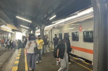 Daop 9 Jember catat 17.454 penumpang padati stasiun saat Idul Adha