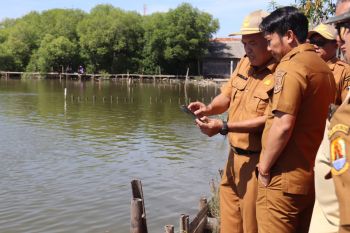 Kabupaten Cirebon prioritaskan penanganan rob di pesisir Ambulu