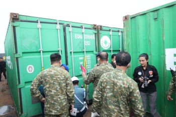 Kasum TNI tinjau barang bukti penyelundupan mineral LTJ di Batam