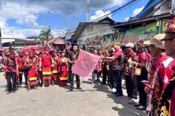 Karnaval 1.000 Bae meriahkan pekan Barape Sawa Bengkayang 2026