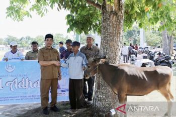 Bupati Sukamara sebut Idul Adha kian meningkatkan semangat berbagi