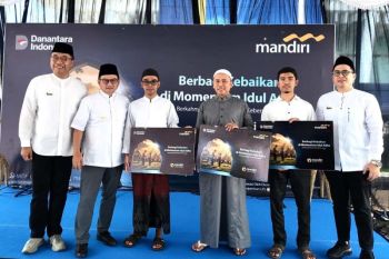 Bank Mandiri salurkan 38 hewan kurban di wilayah Bali dan Nusa Tenggara
