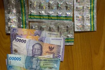 Tiga pengedar obat keras ilegal di Tanah Abang ditangkap