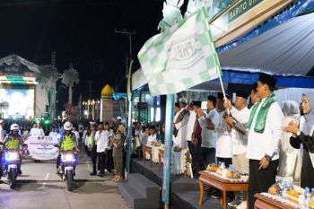 Shalahuddin lepas Pawai Tanglong Bertakbir Idul Adha 1447 Hijriah