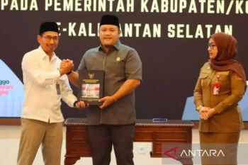 Ketua DPRD Banjarbaru terima dokumen LHP dari BPK
