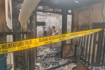 Sebanyak 27 rumah warga hangus dalam kebakaran di Krendang Jakbar