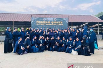 1.200 Paket Kurban Disaluran Al Ghozy Muslimah Center Untuk Pengajar Al Quran-Marbot-Pesantren