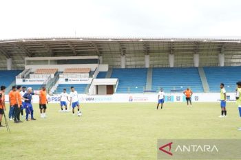 PSSI gandeng KNVB latih pelatih dan anak Papua